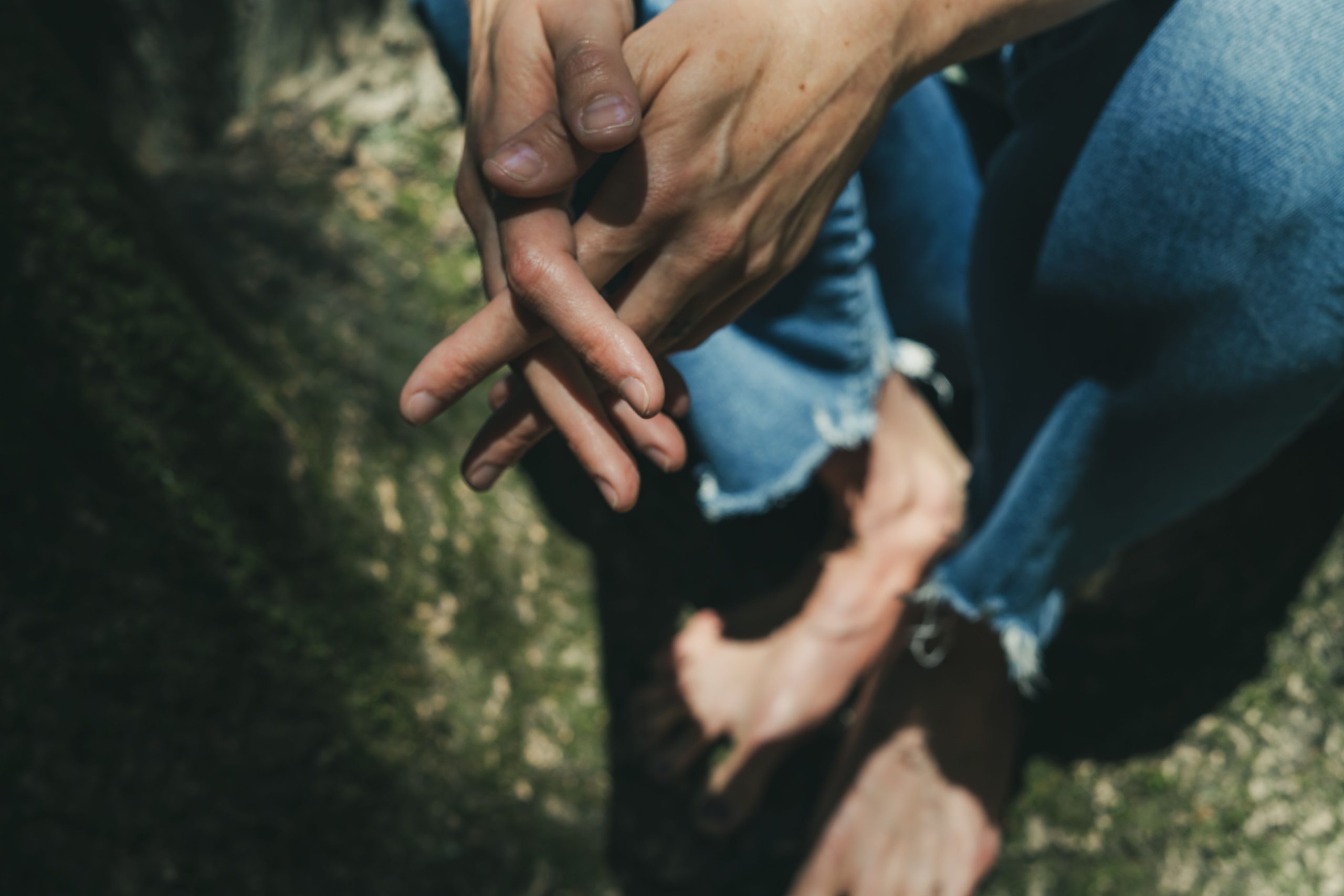 D hands feet